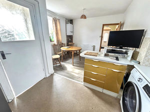 Photo 14- click for photo gallery